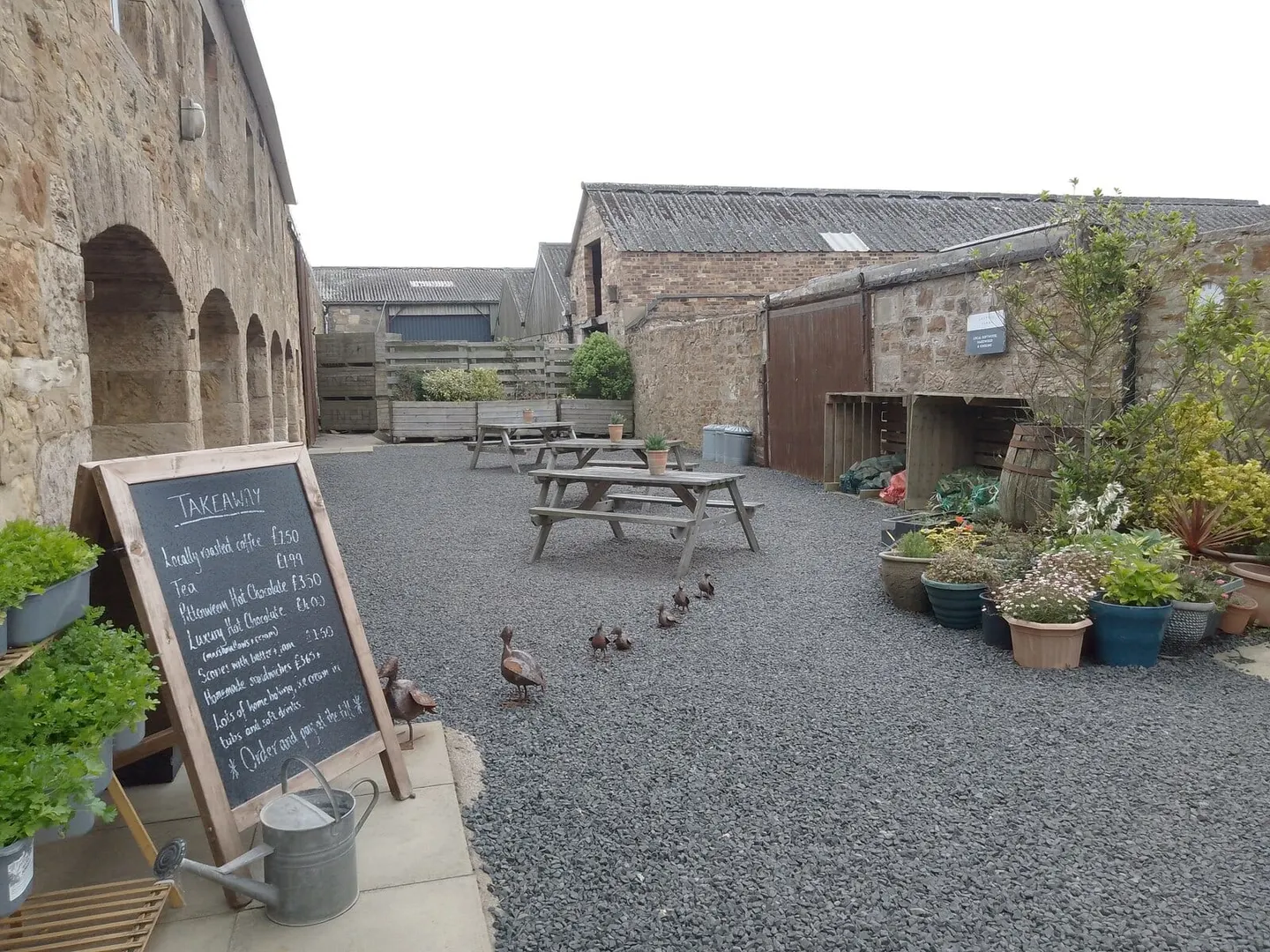 Photo of Ardross Farm Shop, a farm & farm shop near St Monans, Fife, central Scotland.