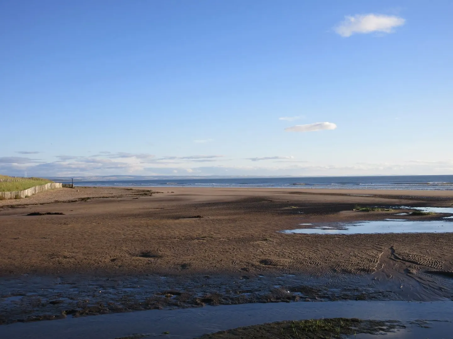 Photo of West Sands, St Andrews, a beach in Fife, central Scotland.