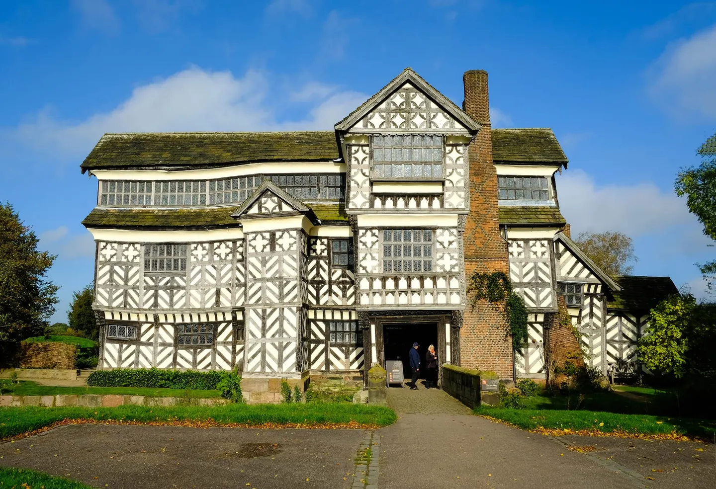 Photo of Little Moreton Hall, a house & garden near Astbury, Cheshire, north west England.