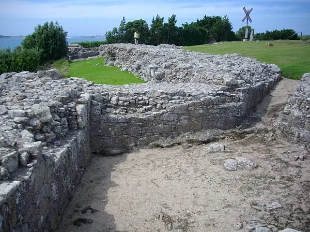 Photo of Harry's Walls, an artillery fort in Cornwall, south west England.