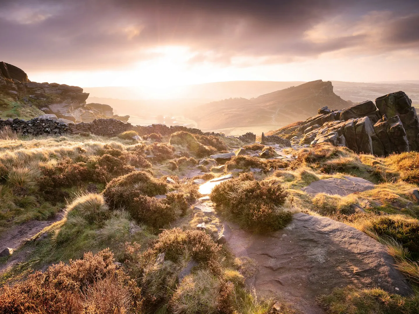Photo of The Roaches, a rock formation near Flash in the Peak District, Staffordshire, central England.