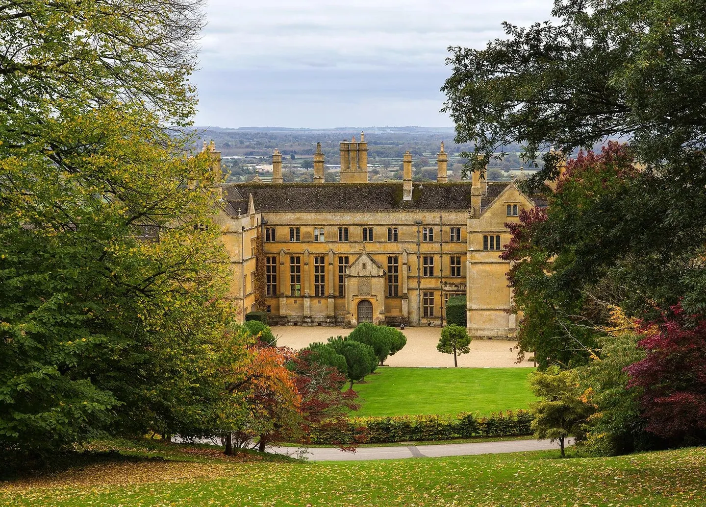 Photo of Batsford Arboretum, a Grade II* registered house & garden near Bourton-on-the-Hill, Gloucestershire, south west England.