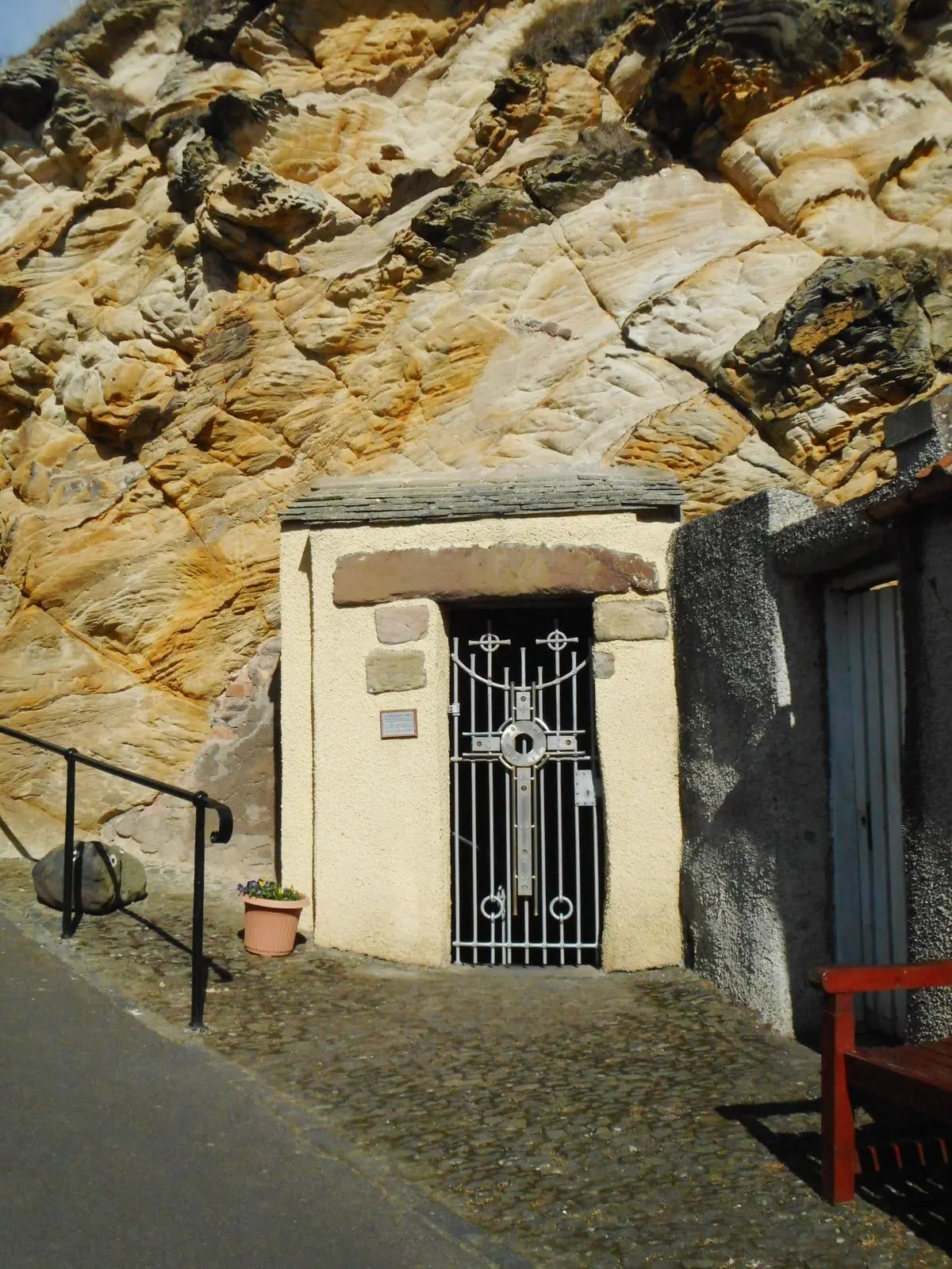 Photo of St Fillan's Cave, a cave near Pittenweem, Fife, central Scotland.