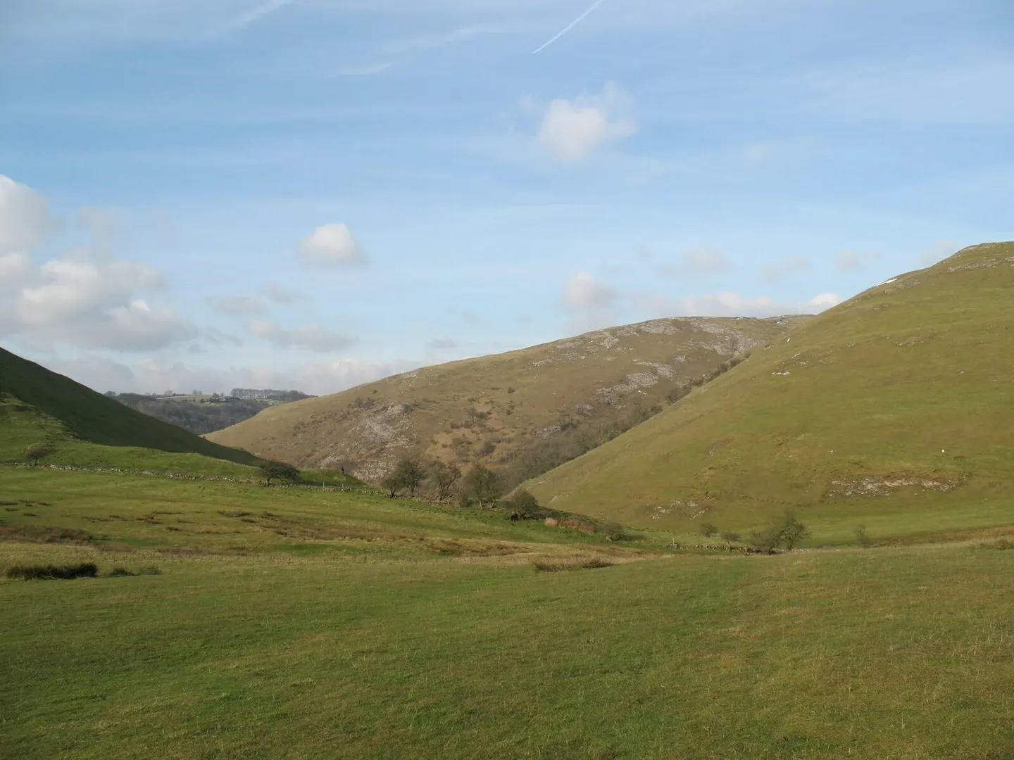 Photo of Thorpe Pastures, a country estate near Tissington in the Peak District, Derbyshire, central England.