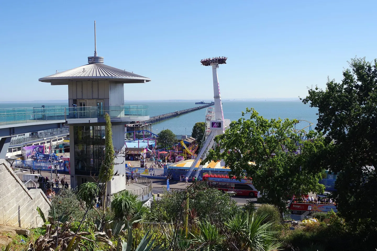 Photo of Southend Pier, a landmark near Southend-on-Sea, Essex, eastern England.