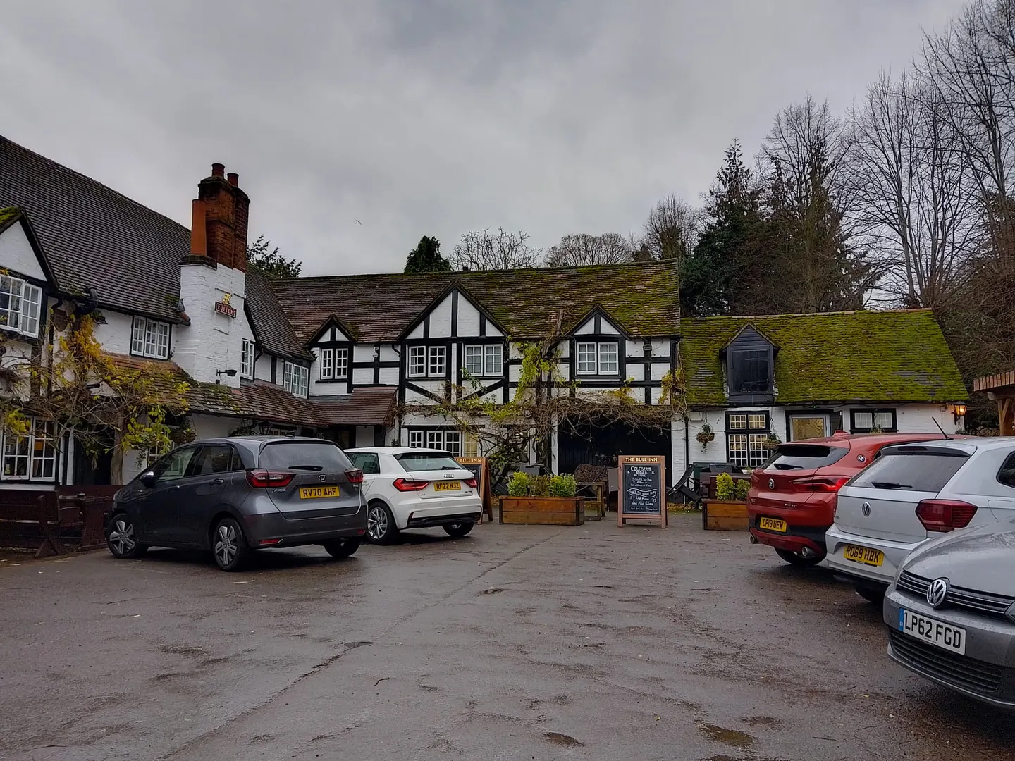 Photo of The Bull Inn (Sonning), a pub in Berkshire, south east England.