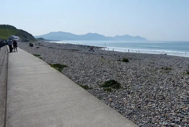 Photo of Dinas Dinlle, a beach near Newborough, Gwynedd, north Wales.