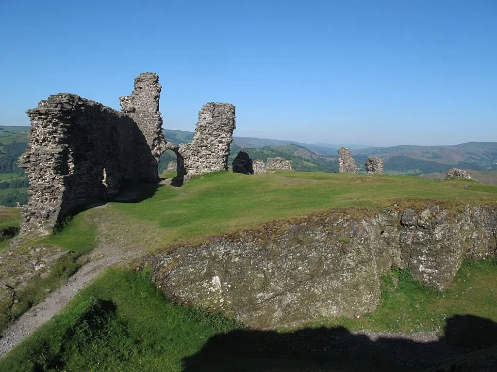 Photo of Castell Dinas Bran, a ruined castle near Llangollen in the Clwydian Range & Dee Valley, Denbighshire, north Wales.
