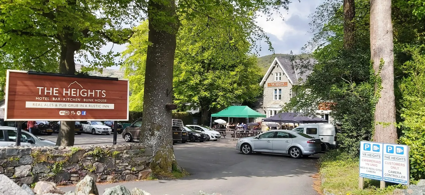 Photo of The Heights, a pub near Llanberis, Gwynedd, north Wales.