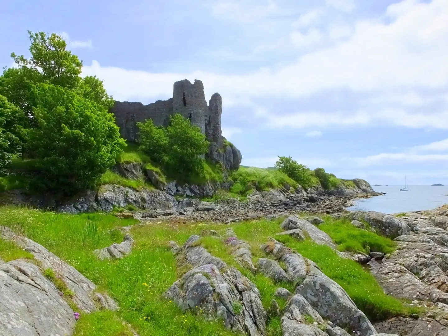 Photo of Castle Sween, a ruined castle in Knapdale, Argyll and Bute, the Scottish Highlands and Islands.