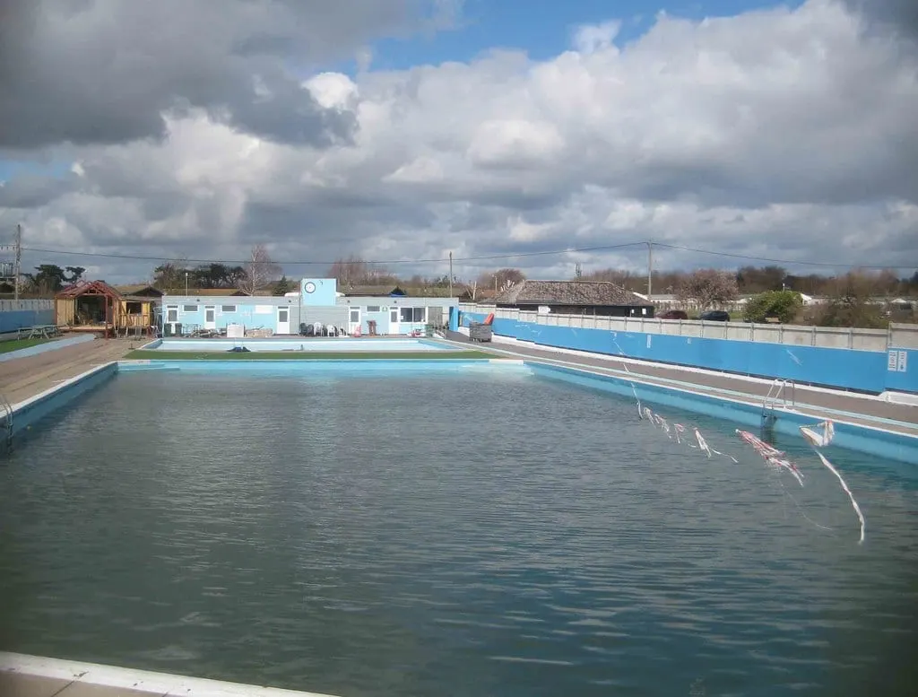 Photo of Brightlingsea Lido, a lido in Essex, eastern England.