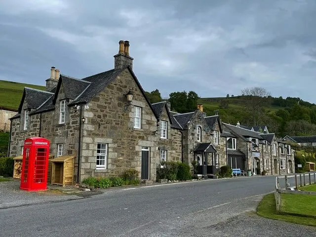 Photo of The Inn at Loch Tummel, a pub near Strathtummel, Perth and Kinross, central Scotland.