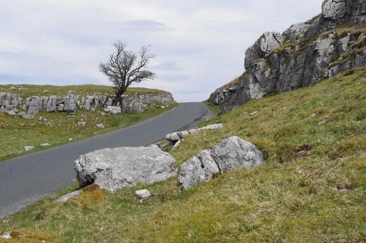 Photo of Winskill Stones, a nature reserve near Langcliffe in the Yorkshire Dales, North Yorkshire, northern England.
