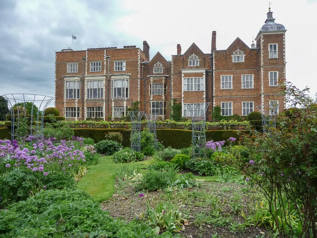 Photo of Hatfield House and Gardens, a Grade I registered house & garden near Ayot Green, Hertfordshire, eastern England.