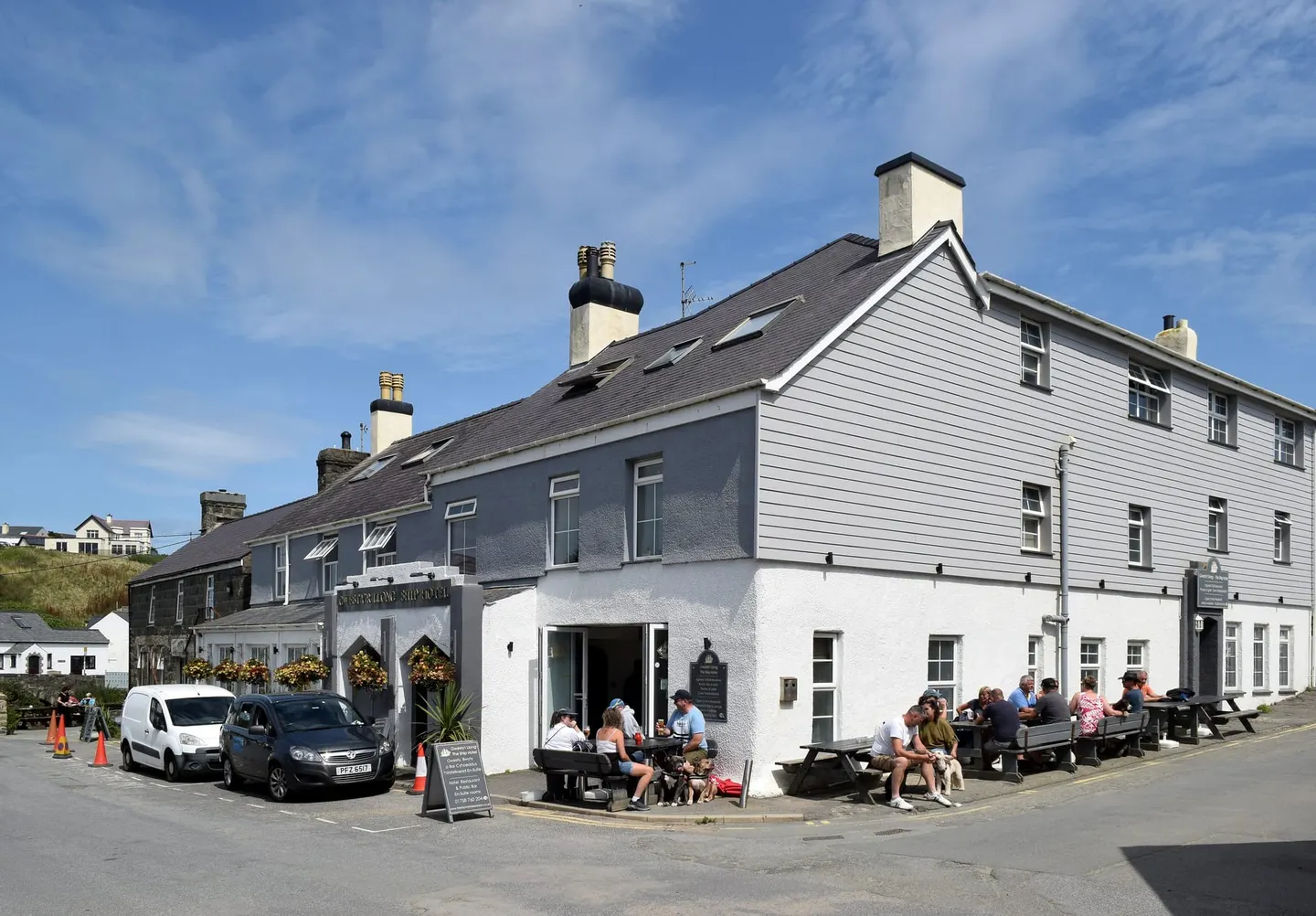 Photo of The Ship Hotel, a pub near Aberdaron in Llŷn, Gwynedd, north Wales.
