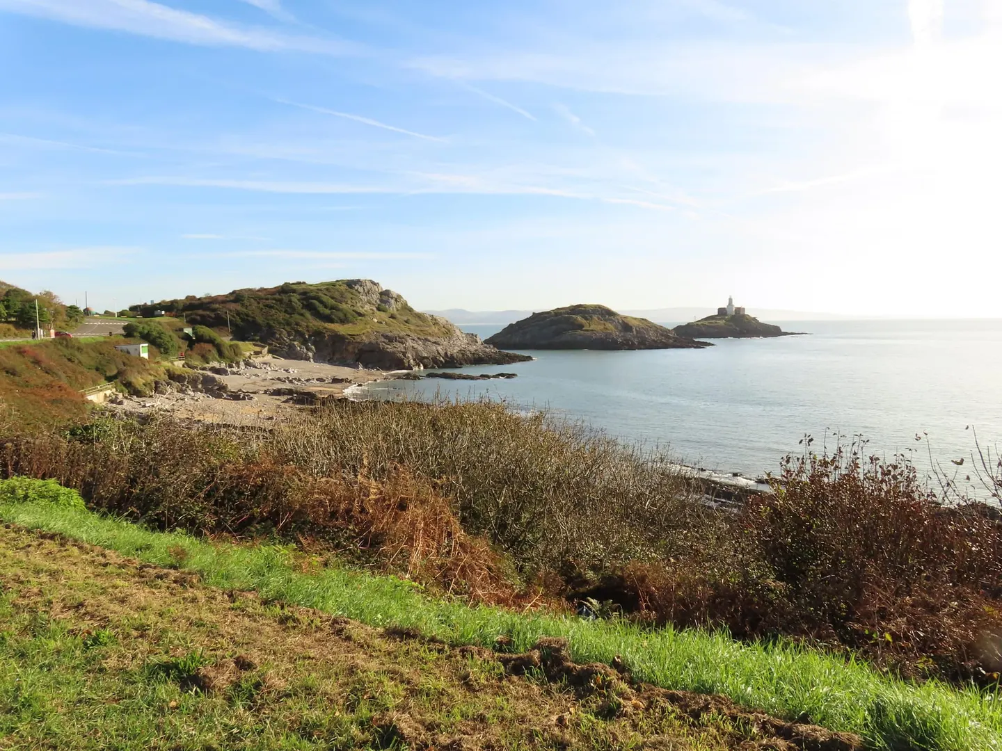 Photo of Bracelet Bay, a cove near Mumbles in Gower, Swansea, south west Wales.