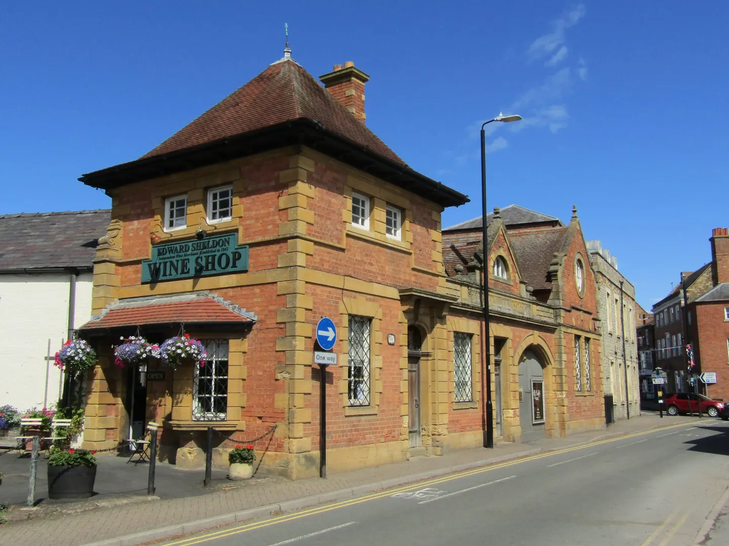 Photo of Sheldon's Wine Cellars, a farm & farm shop near Shipston-on-Stour, Warwickshire, central England.