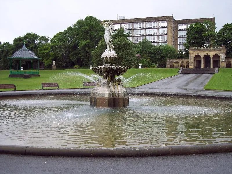 Photo of Peoples Park, Halifax, a Grade II* registered house & garden near Sowerby Bridge, West Yorkshire, northern England.