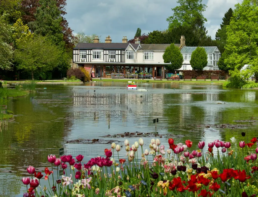 Photo of Burnby Hall Gardens, a garden near Pocklington, East Riding of Yorkshire, northern England.