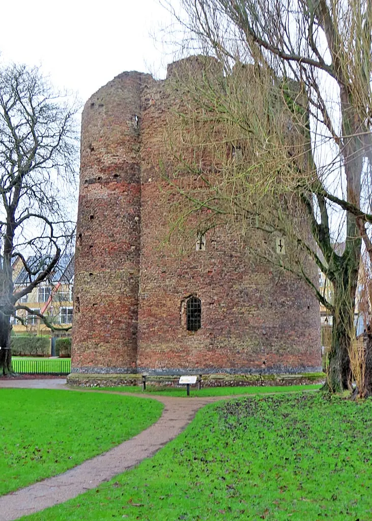 Photo of The Cow Tower, an artillery fort near Norwich, Norfolk, eastern England.