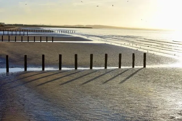 Photo of Saltcoats Beach, a beach near West Kilbride, North Ayrshire, southern Scotland.