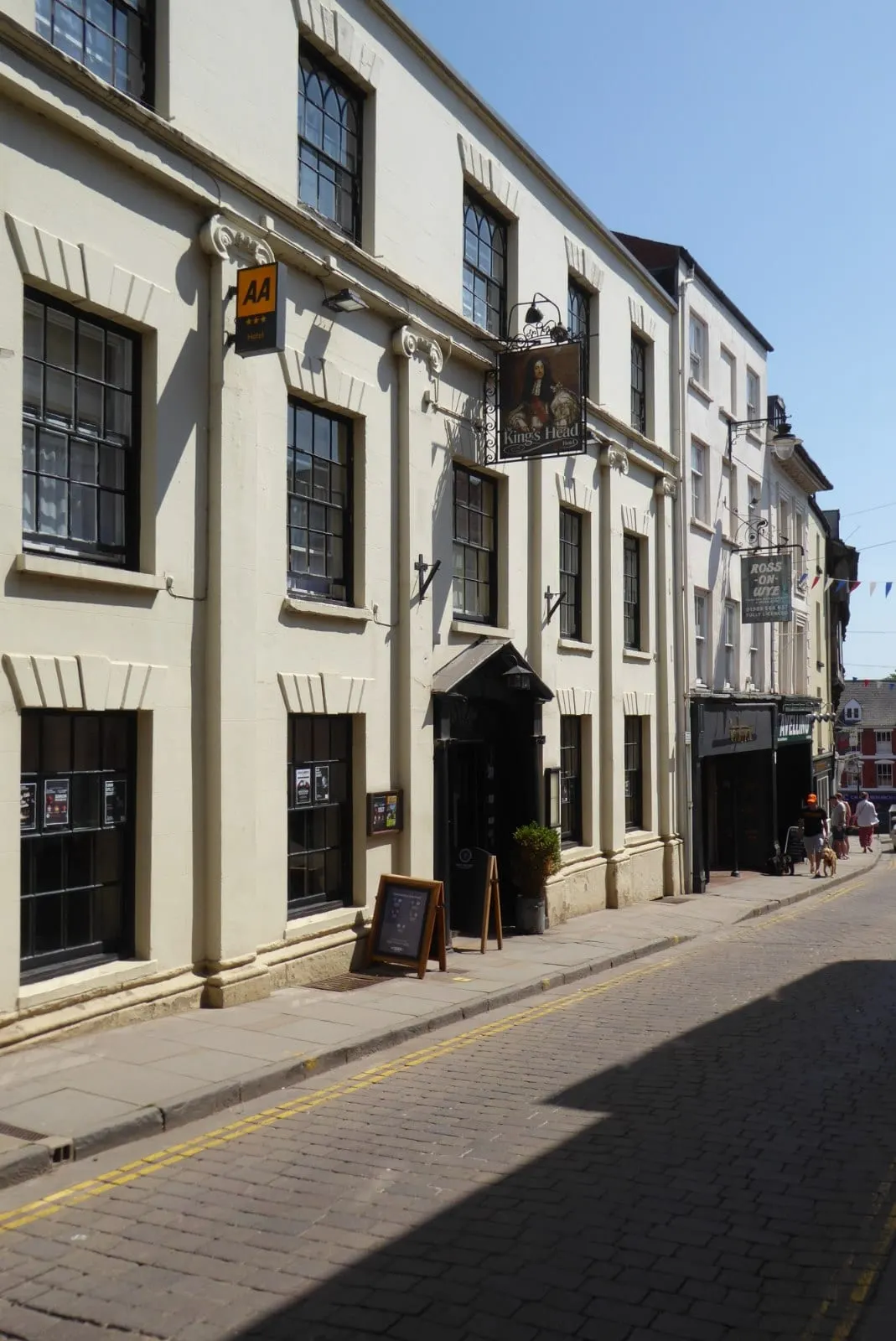 Photo of The King's Head (Ross-on-Wye), a pub in the Wye Valley, Herefordshire, central England.