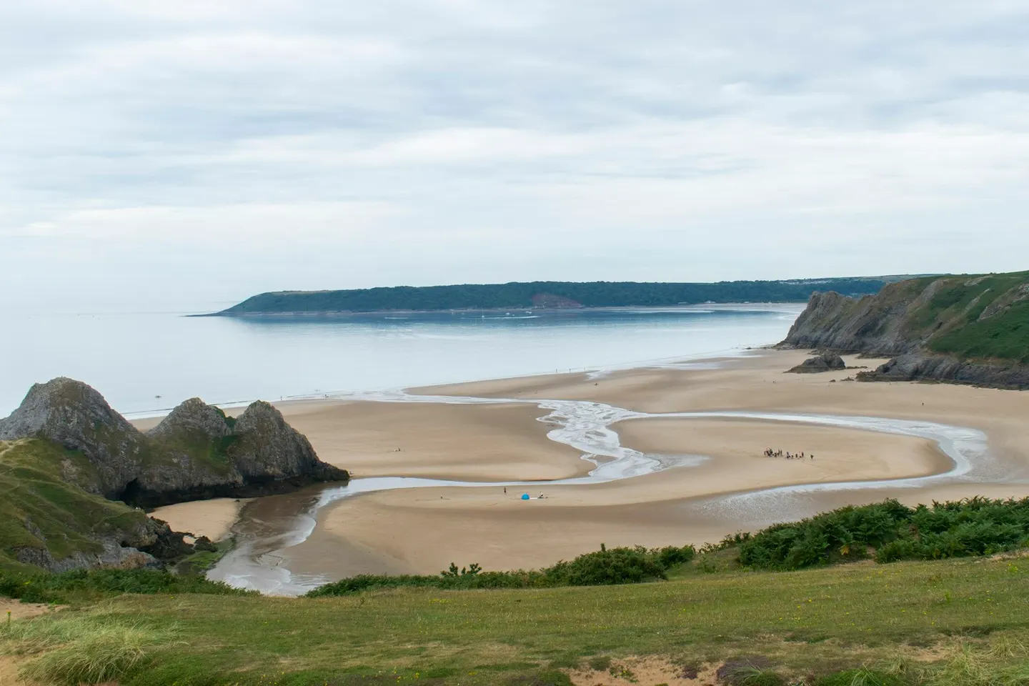 Photo of Three Cliffs Bay, a beach near Penmaen in Gower, Swansea, south west Wales.