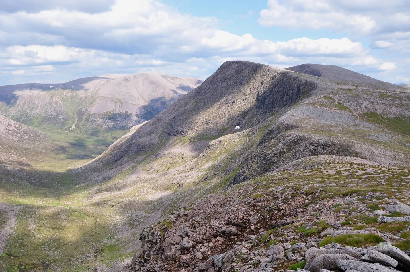 Photo: Sgor an Lochain Uaine, a 1,258m Munro in the Cairngorms, Aberdeenshire, north east Scotland.