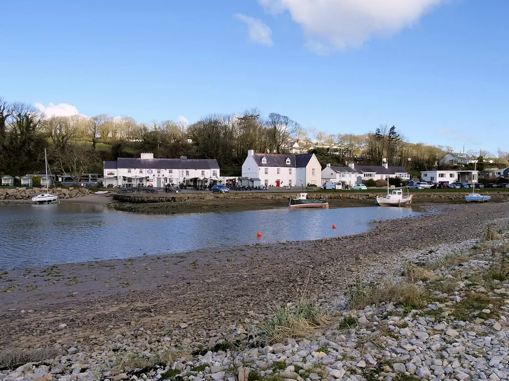 Photo of The Ship Inn (Red Wharf Bay), a pub in Anglesey, north Wales.