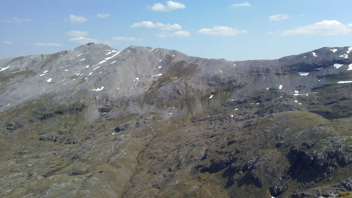 Photo: Ben More Assynt, a 999m Munro in Assynt–Coigach, Highland, the Scottish Highlands and Islands.