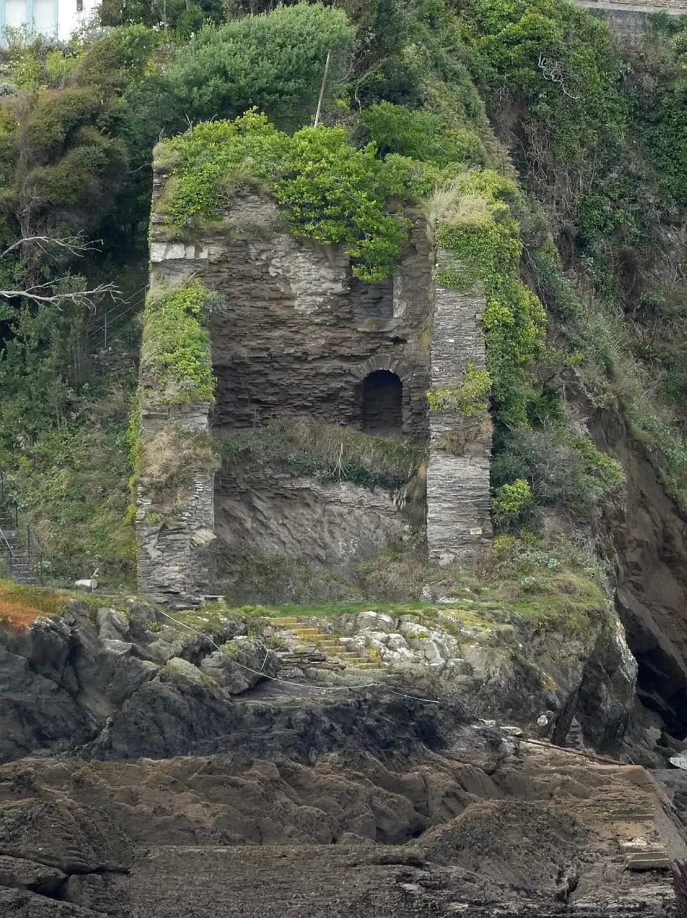 Photo of Fowey Blockhouse, an artillery fort in Cornwall, south west England.