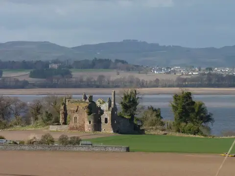 Photo of Ballinbreich Castle, a ruined castle near Newburgh (Newburgh), Fife, central Scotland.
