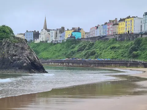 Photo of Tenby North Beach, a beach in Pembrokeshire, south west Wales.