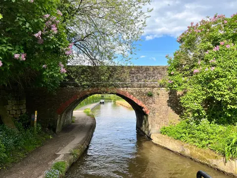Photo of the Caldon Canal, an 18-mile canal running from Stoke-on-Trent to Froghall Wharf, central England.