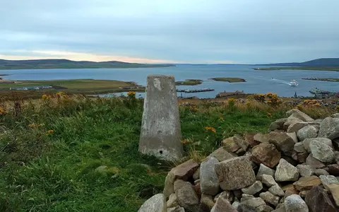 Photo: Brinkie's Brae, a viewpoint near Stromness in Hoy and West Mainland, the Orkney Islands, the Scottish Highlands and Islands.
