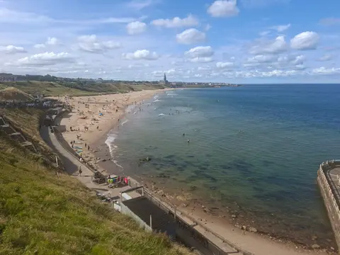 Photo of Tynemouth Long Sands, a swimming spot in Tyne and Wear, north east England.