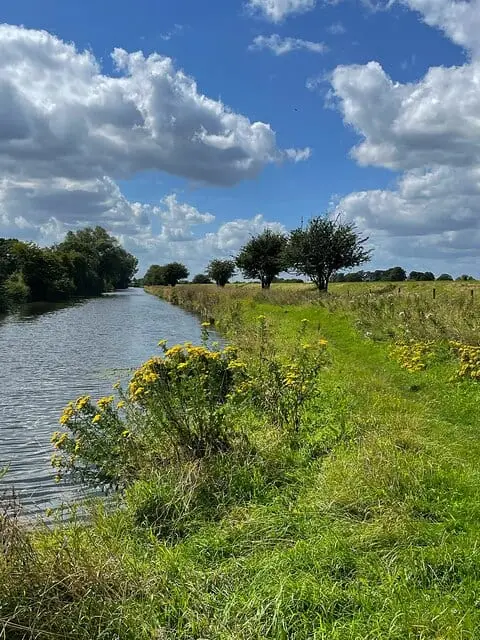 Photo of the Sheffield & South Yorkshire Navigation, a river navigation running from Sheffield to Keadby, England.