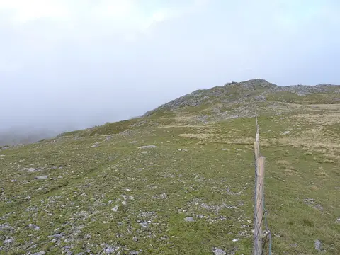 Photo: Aran Fawddwy, a 906m hill in Eryri, Gwynedd, north Wales.