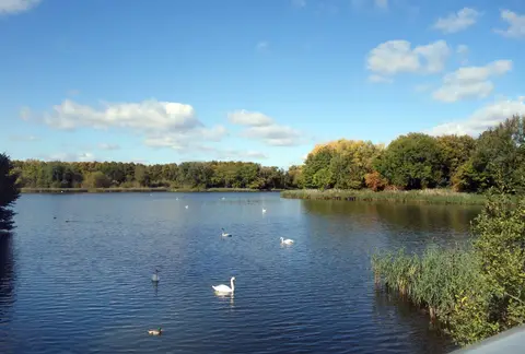 Photo of Coate Water Country Park, a country park near Swindon, Wiltshire, south west England.