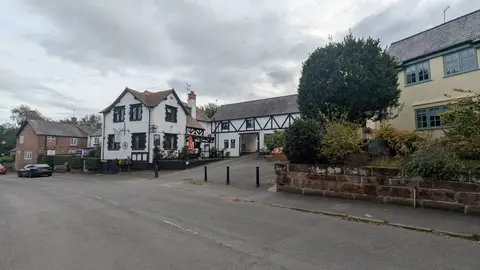 Photo of The White Horse (Churton), a gastropub in Cheshire, north west England.