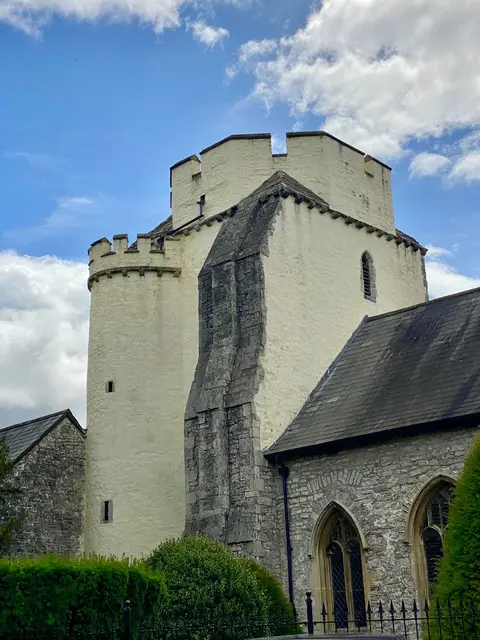 Photo of Holy Cross Church, Cowbridge, a church in the Vale of Glamorgan, south east Wales.