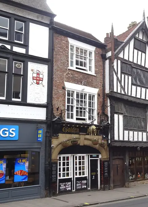 Photo of The Golden Fleece (York), a pub in North Yorkshire, northern England.