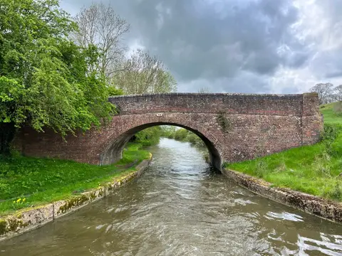 Photo of the Grand Union Canal, a 137-mile canal running from Brentford to Birmingham, England.