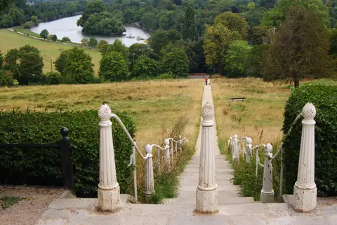 Photo of Richmond Terrace Walk, a Grade II* registered house & garden near Richmond (London), London, England.