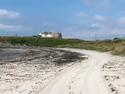 Photo of Crossapol Beach, a beach near Arinagour, Argyll and Bute, the Scottish Highlands and Islands.