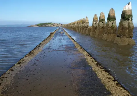 Photo of Cramond Island, an island in Edinburgh, central Scotland.