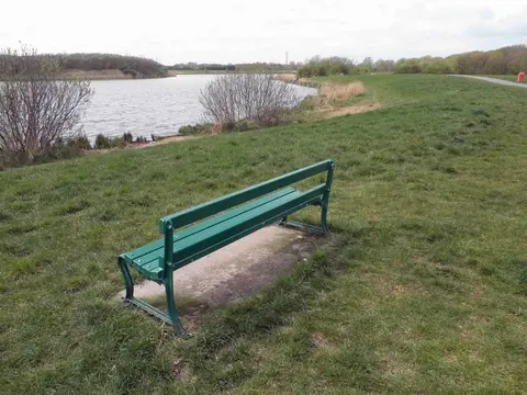 Photo of Cleethorpes Country Park, a country park near Grimsby, Lincolnshire, central England.