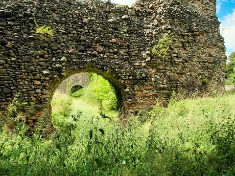 Photo of Lochmaben Peel and Castle, a ruined castle near Auchencairn, Dumfries and Galloway, southern Scotland.