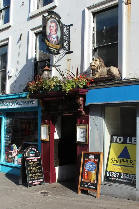 Photo of Hole i' the Wa' Inn, a pub in Dumfries and Galloway, southern Scotland.