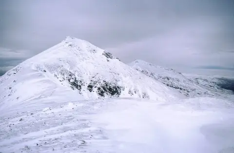 Photo: Stob Binnein, a 1,165m Munro near Crianlarich in Loch Lomond & The Trossachs, Stirling, central Scotland.